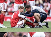 萨卡赛后把球鞋都送给了球迷